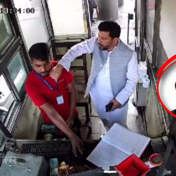 টোল নিতে দেরি করায় টোলপ্লাজা কর্মীকে লাঞ্ছিত করলেন বিএনপি নেতা